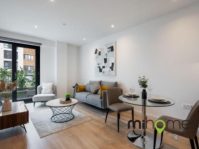 Flat for rent in Slough
