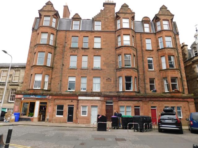 Flat for rent in Bellfield, Portobello