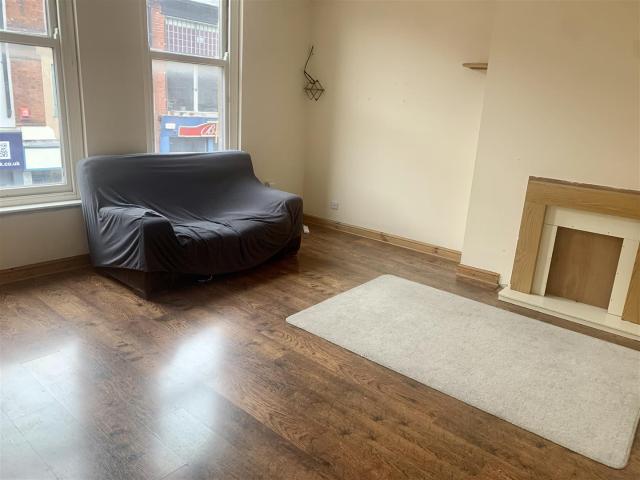 Flat for rent in Caldermill, East Midlands