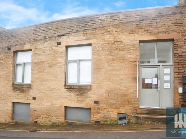 Flat for rent in Highfields, Huddersfield