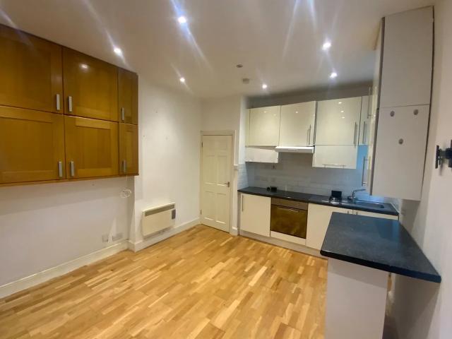 Flat for rent in Elephant and Castle, Greater London