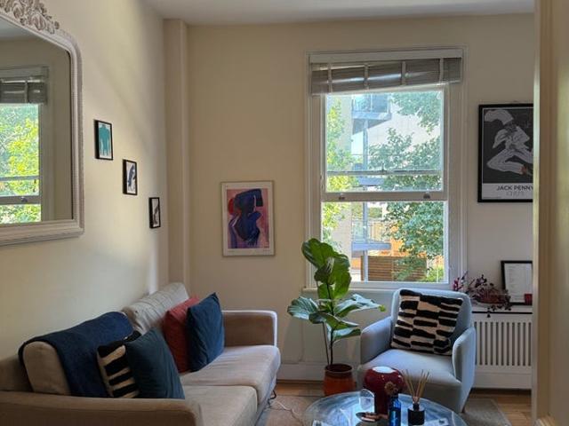Flat for rent in Battersea, Greater London