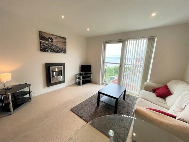 Flat for rent in Nangreaves, Wales