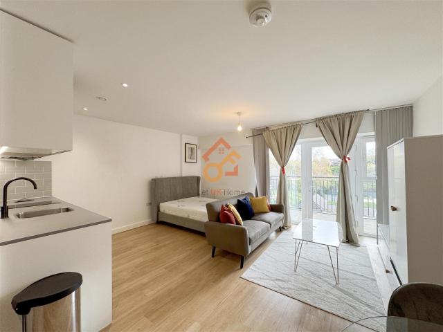 Flat for rent in Beaufort Park, Greater London