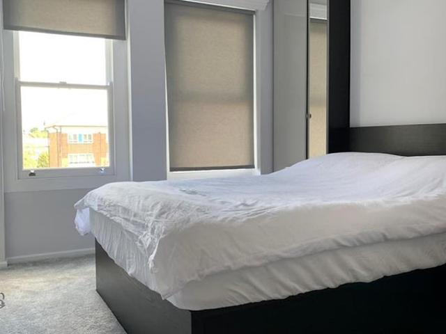 Flat for rent in West Kensington, Greater London