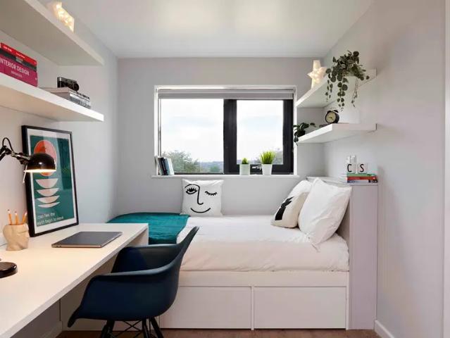 Room for rent in Greenbank, Mount Wise