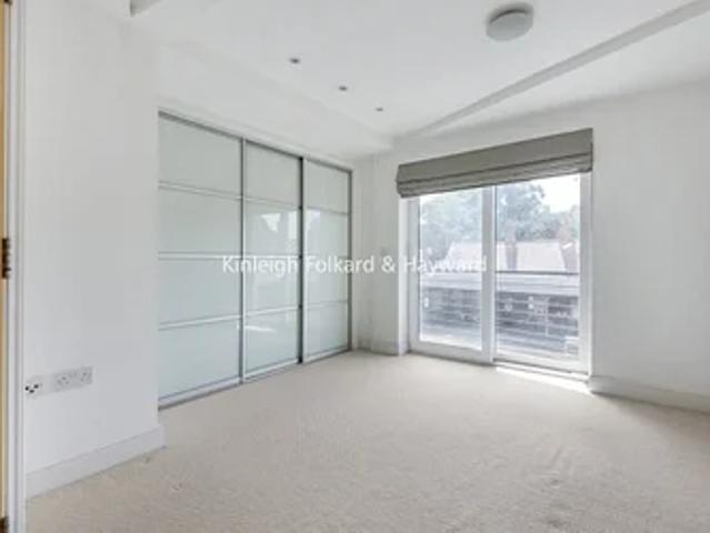 Flat for rent in London Borough of Lewisham, Greater London