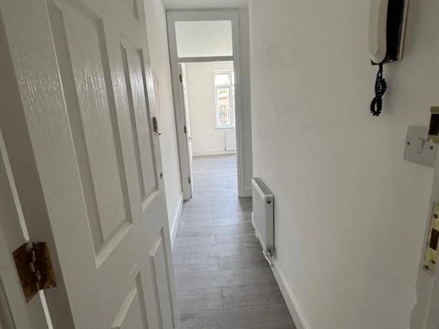 Flat for rent in Shortlands, Greater London