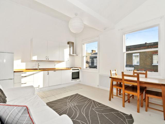 Flat for rent in Hammersmith, Greater London