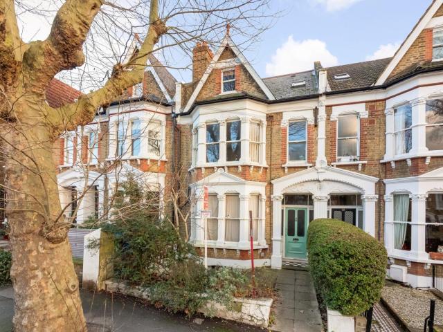 Flat for rent in Dulwich Village, Greater London