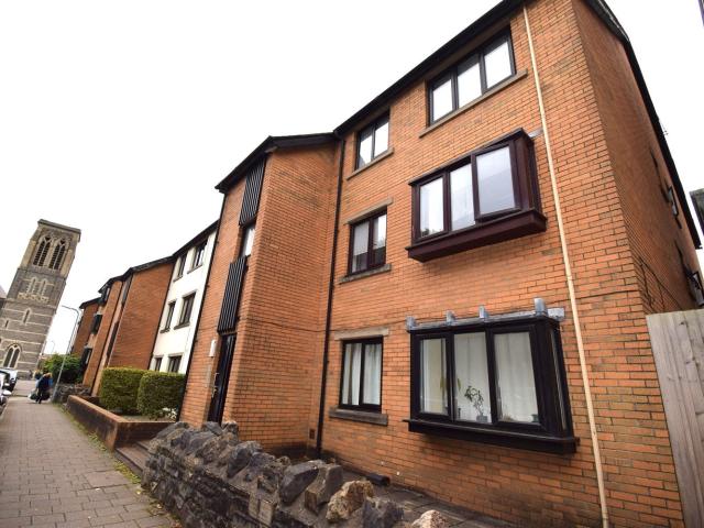 Flat for rent in Plasnewydd, Cardiff