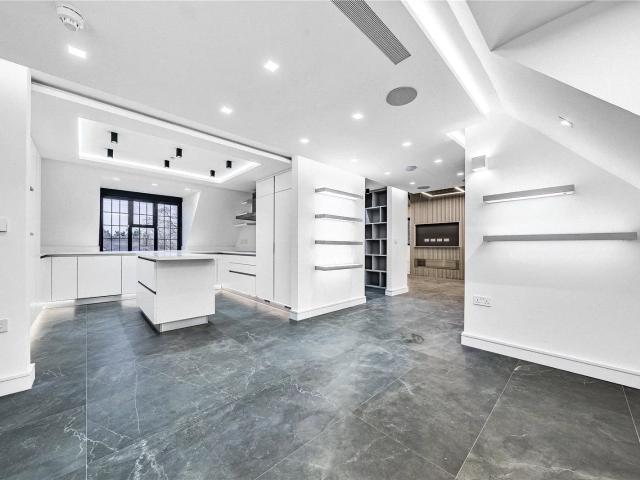 Flat for rent in Hadley Wood, Hadley Wood