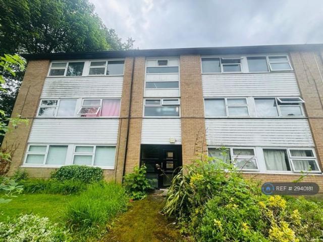 Flat for rent in Sedgley Park, Bury