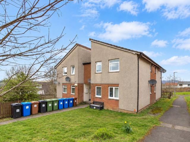 Flat for rent in Bonhill, Scotland
