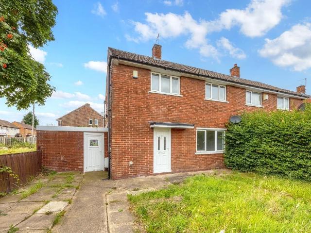 Flat for rent in Royston, South Yorkshire