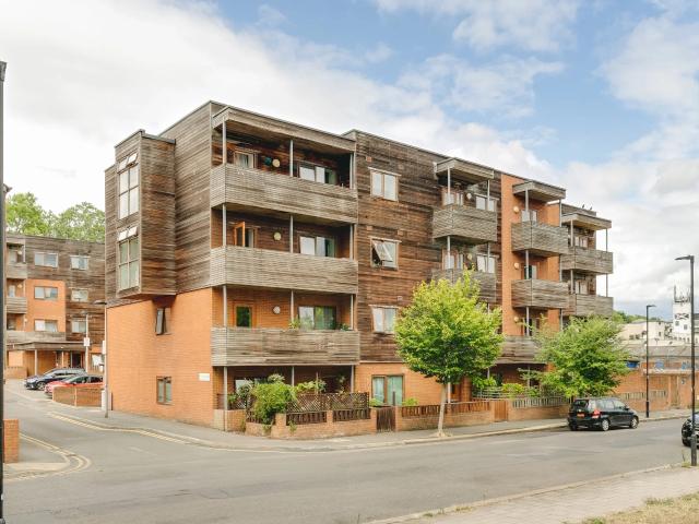 Flat for rent in West Norwood, Greater London