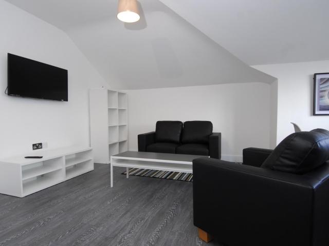 Flat for rent in Mount Wise