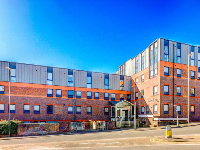 Flat for rent in High Wycombe Community Board, High Wycombe