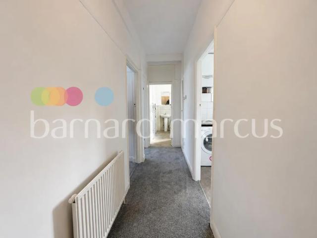 Flat for rent in Wallington, Greater London