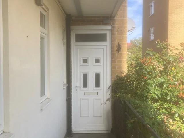 Flat for rent in London Borough of Lambeth, Greater London