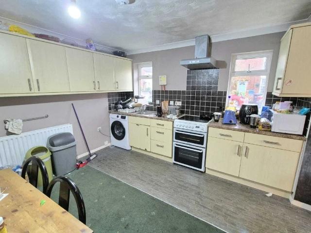 Room for rent in Heigham Grove, East Bank