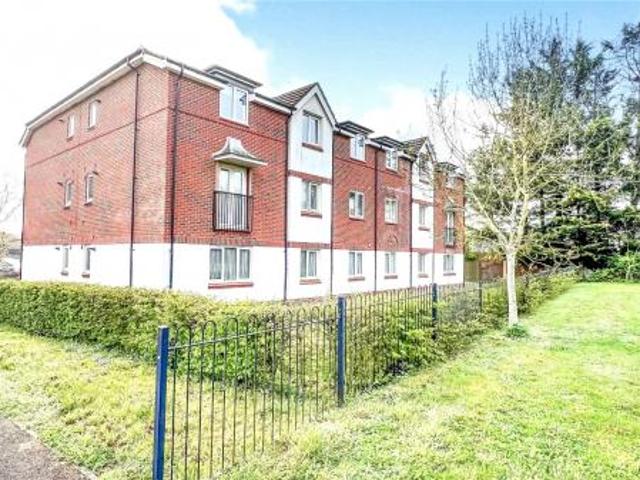 Flat for rent in Shinfield, Spencers Wood