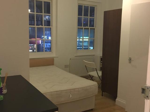 Flat for rent in West Tokyngton, Greater London