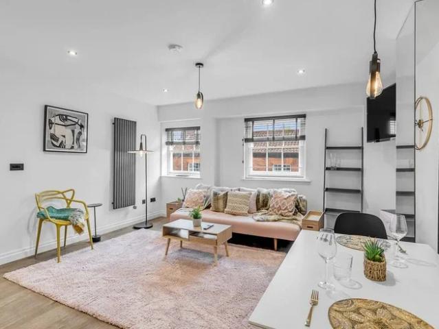 Flat for rent in Heigham Grove, East Bank