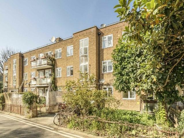 Flat for rent in Camberwell, Camberwell
