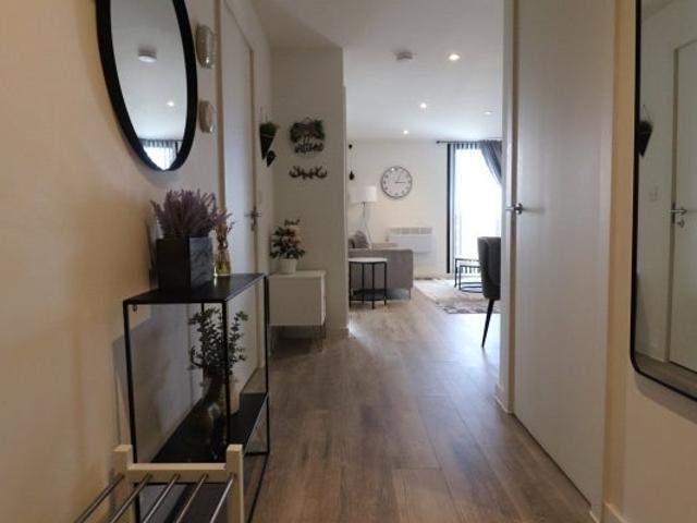 Flat for rent in St George's Quarter / Cultural Quarter, Calderstones