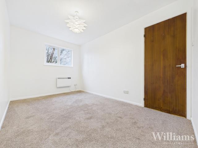 Flat for rent in Coppice, Aylesbury