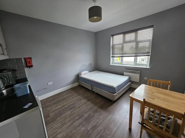 Flat for rent in Enfield Lock, Greater London