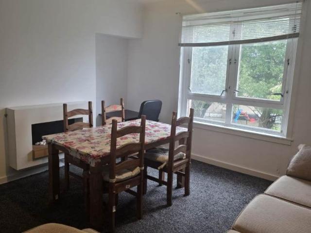 Flat for rent in Cowglen, Glasgow