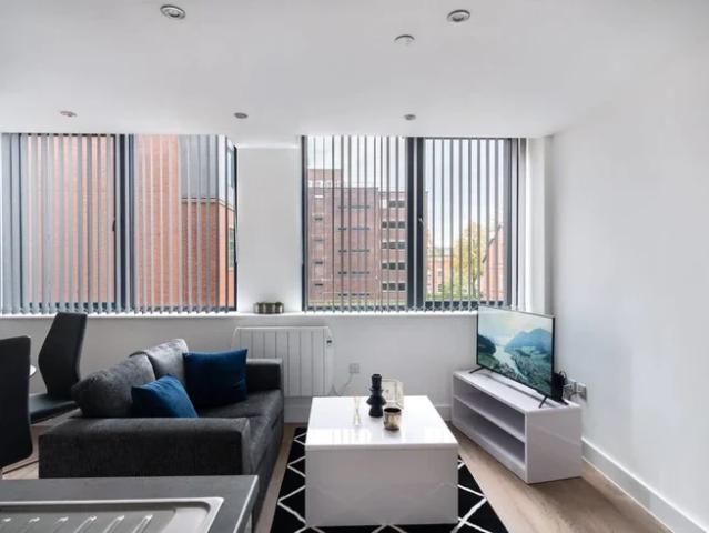 Flat for rent in Gorse Hill, Trafford Park