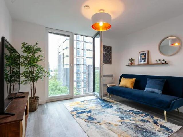 Flat for rent in Gorse Hill, Trafford Park