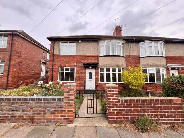 Flat for rent in High Heaton, Newcastle upon Tyne