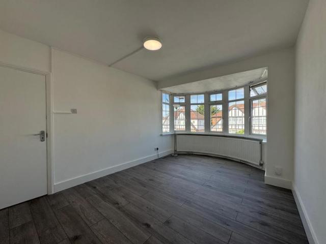 Flat for rent in London Borough of Harrow, Greater London