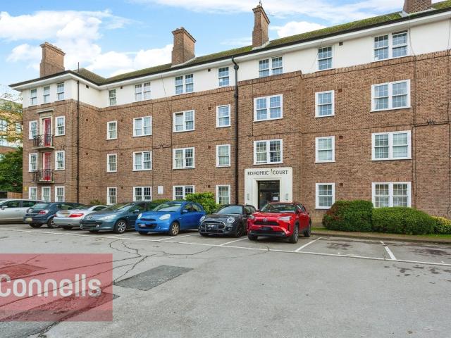 Flat for rent in New Town, Horsham