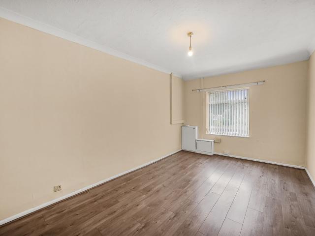 Flat for rent in St Helens