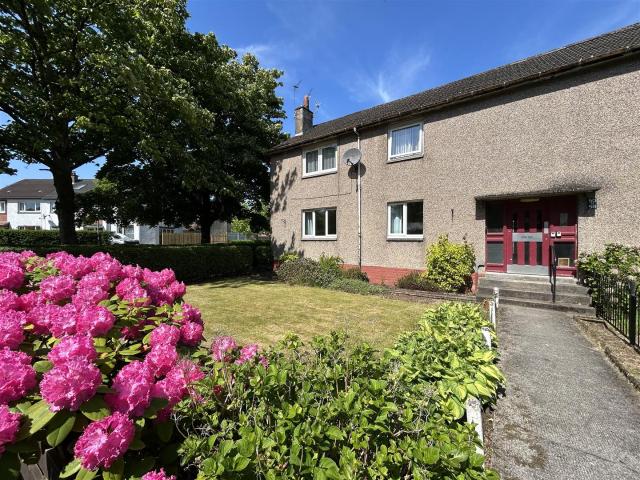 Flat for rent in Auchinloch, Scotland