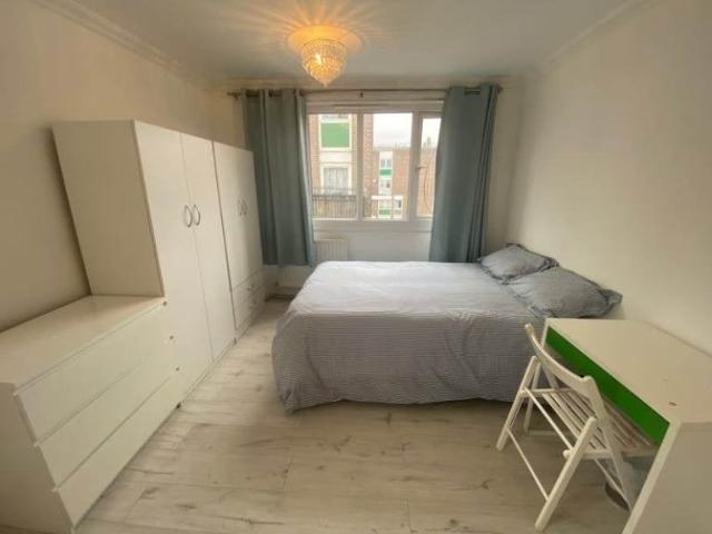 Flat for rent in Bromley-by-Bow, Bow
