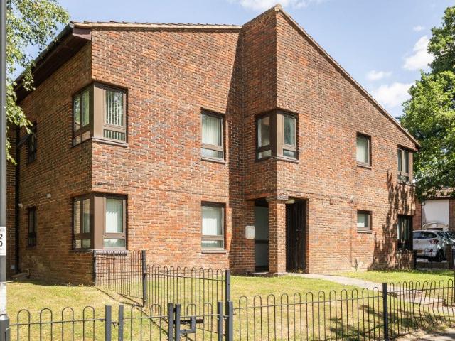 Flat for rent in Glynde, West Sussex