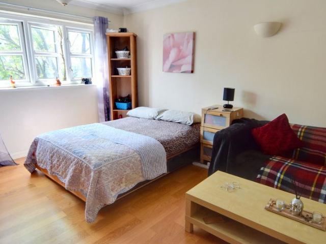 Flat for rent in Aberfeldy Village, Blackwall
