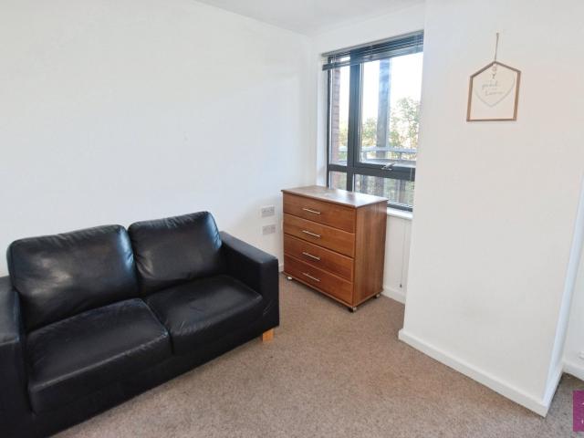 Flat for rent in City Centre, Georgia