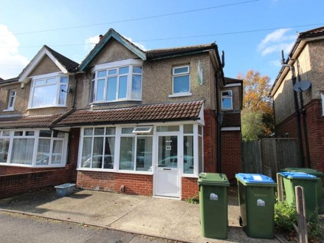 Flat for rent in Highfield, City Of Southampton