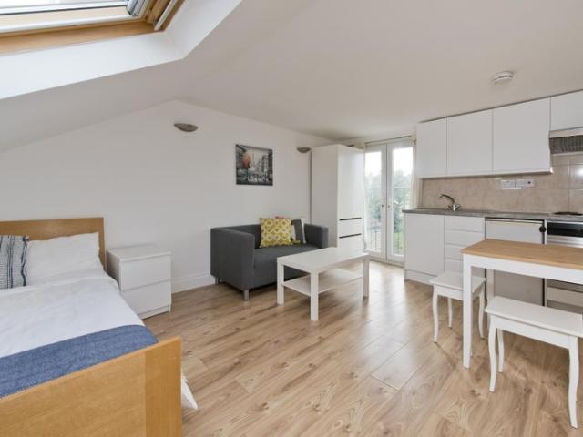 Flat for rent in Shepherd's Bush, Greater London