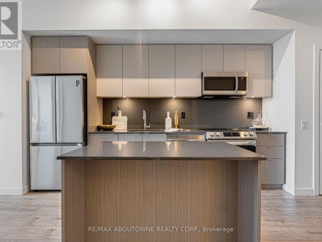 Apartment for rent in Bronte Village, Oakville