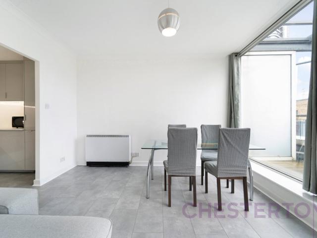 Flat for rent in Boardwalk Place, Blackwall