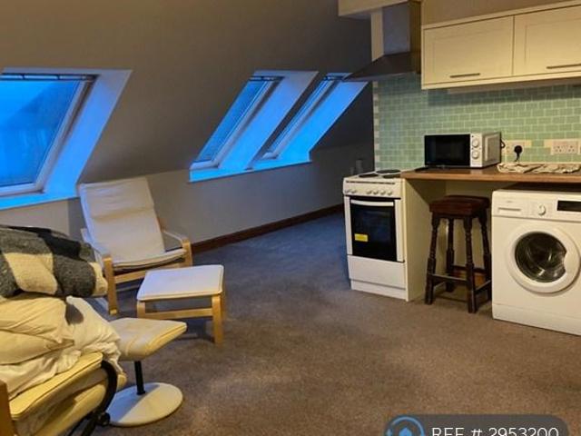Flat for rent in Fylingdales, North Yorkshire
