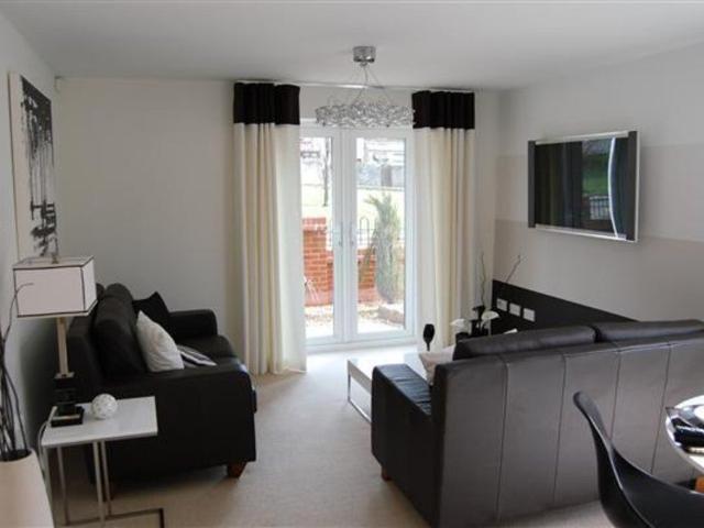 Flat for rent in Blackburn
